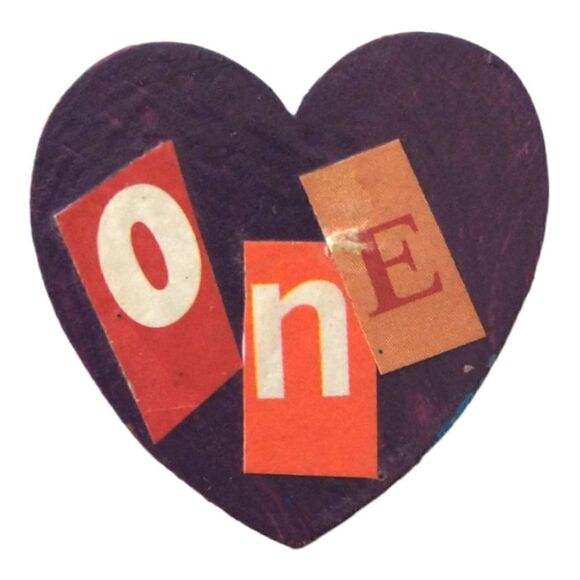 Valentines Day Brooch Heart One Pin Wood Handpainted Folk Art Simple Purple. - Picture 13 of 16